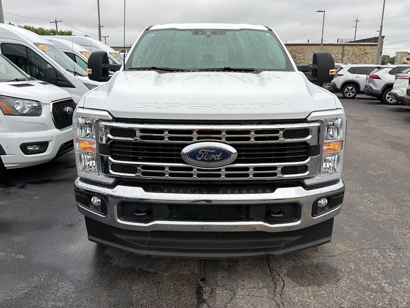 Used 2026 Ford F250 XLT AWD/4WD image 2