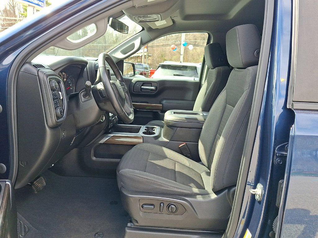 Used 2022 Chevrolet Silverado 1500 LT Trail Boss w/ Bed Protection Package image 11