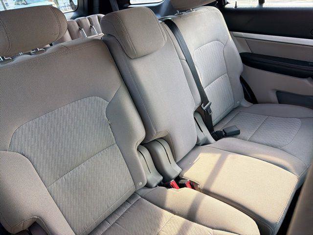 Used 2018 Ford Explorer FWD image 32