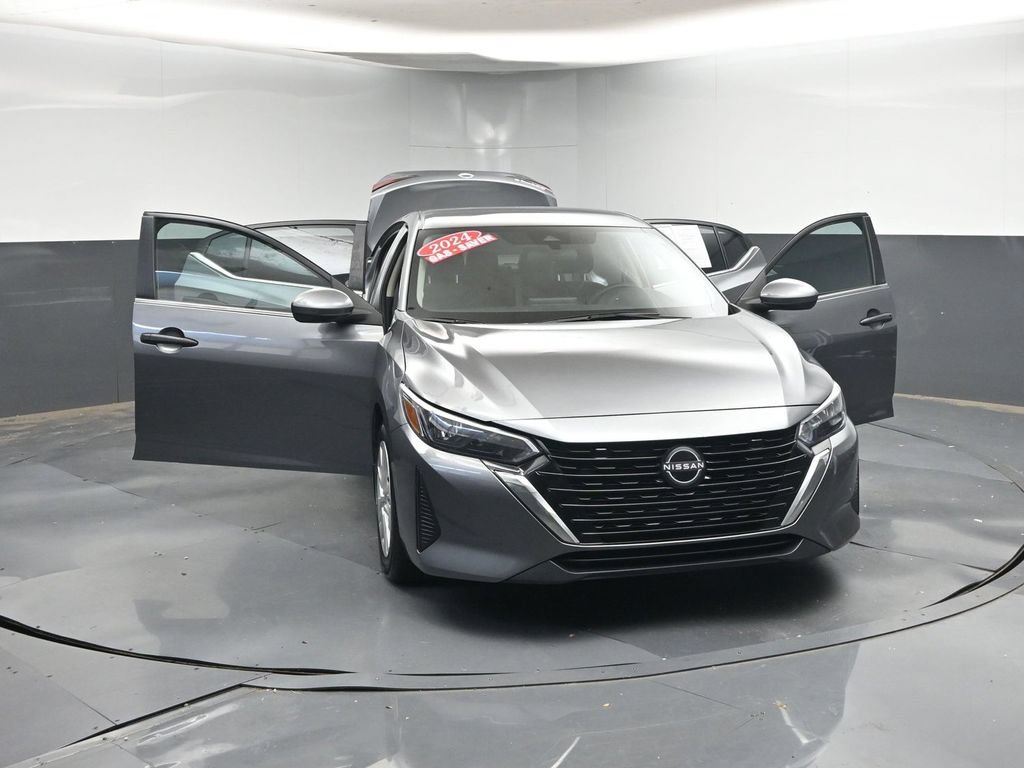 Used 2024 Nissan Sentra S FWD image 39