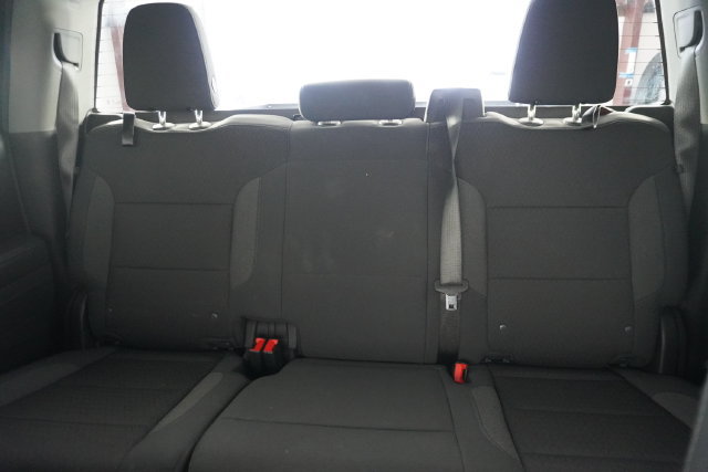 Used 2025 Chevrolet Silverado 1500 LT AWD/4WD image 31