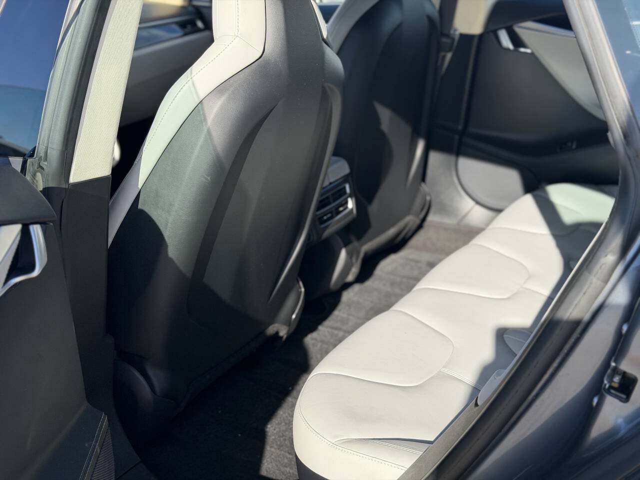 Used 2014 Tesla Model S 85 RWD image 8