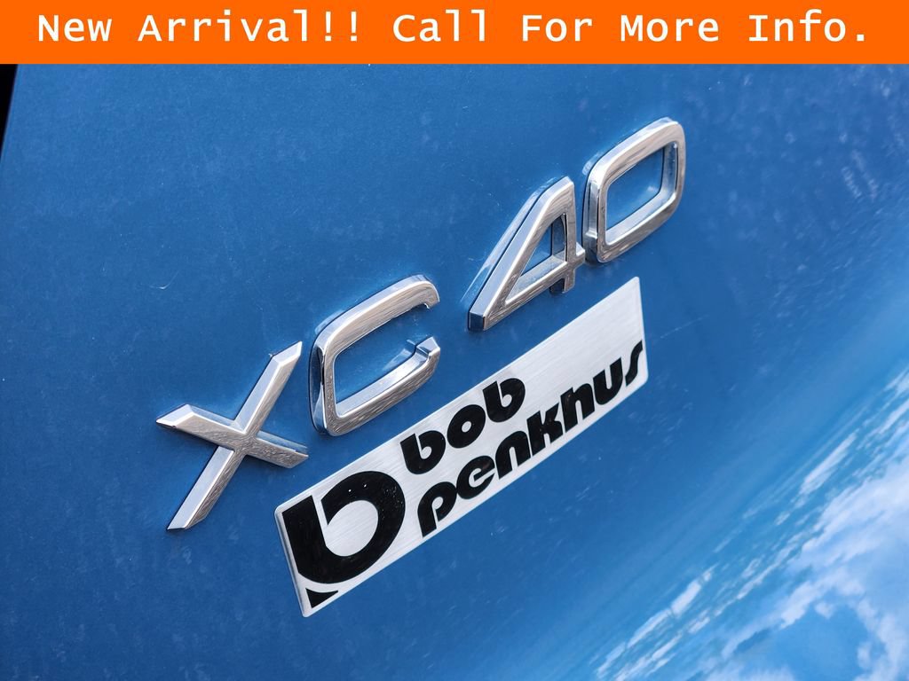 Used 2024 Volvo XC40 B5 Plus w/ Climate Package AWD/4WD image 8