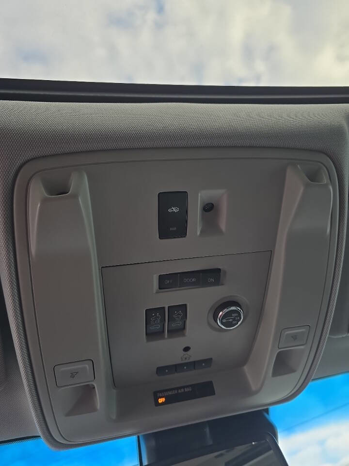 Used 2015 Chevrolet Tahoe LT image 26