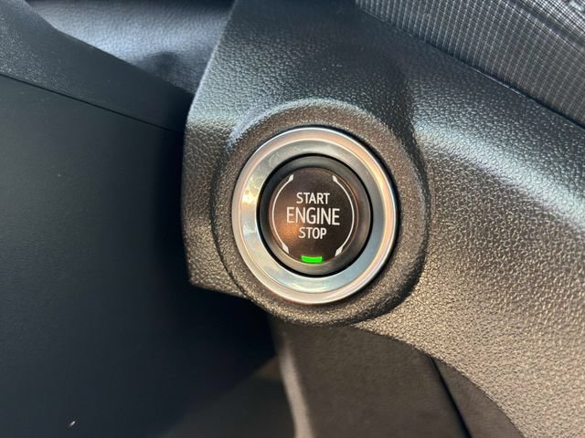 Used 2023 Chevrolet TrailBlazer LT FWD image 31