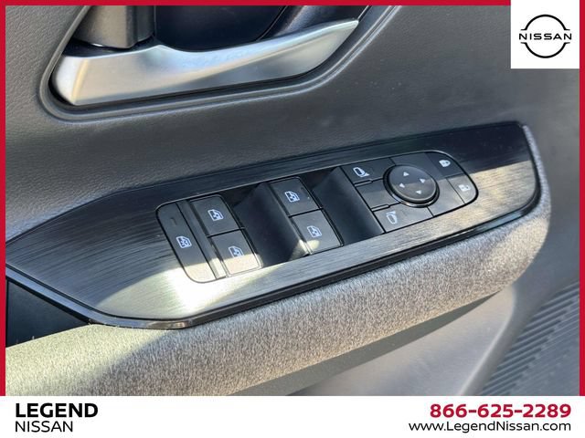 Certified 2025 Nissan Kicks SV w/ SV Premium Package AWD/4WD image 15