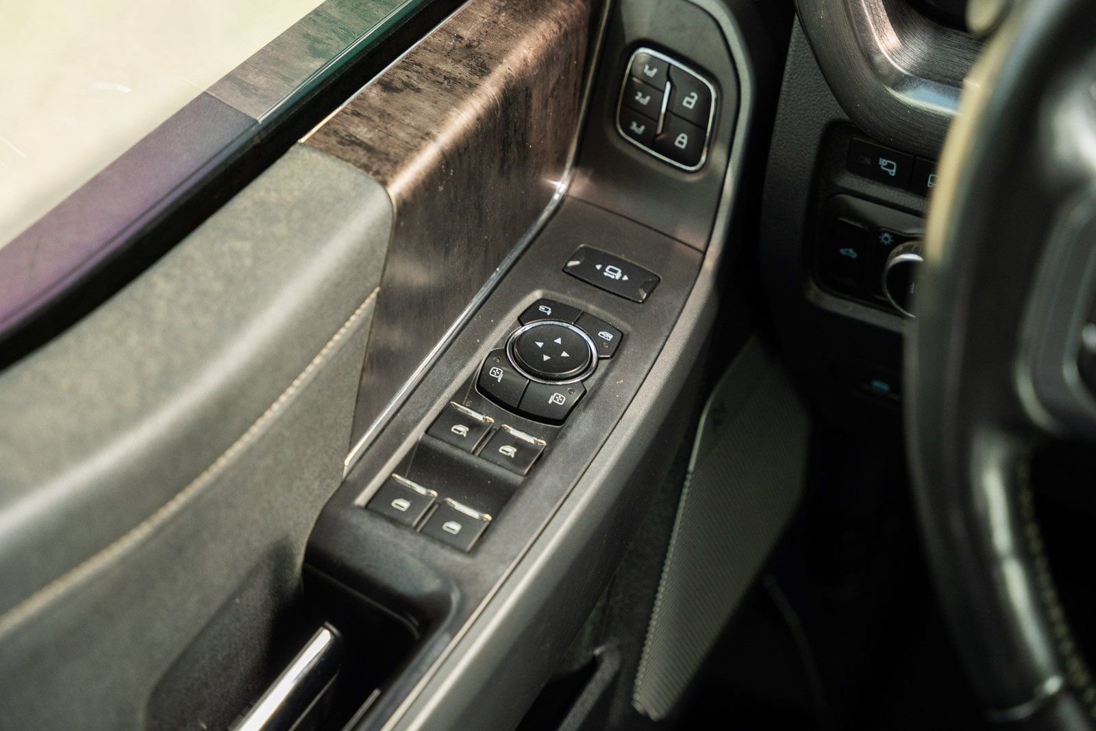 Certified 2023 Ford F350 Lariat AWD/4WD image 31