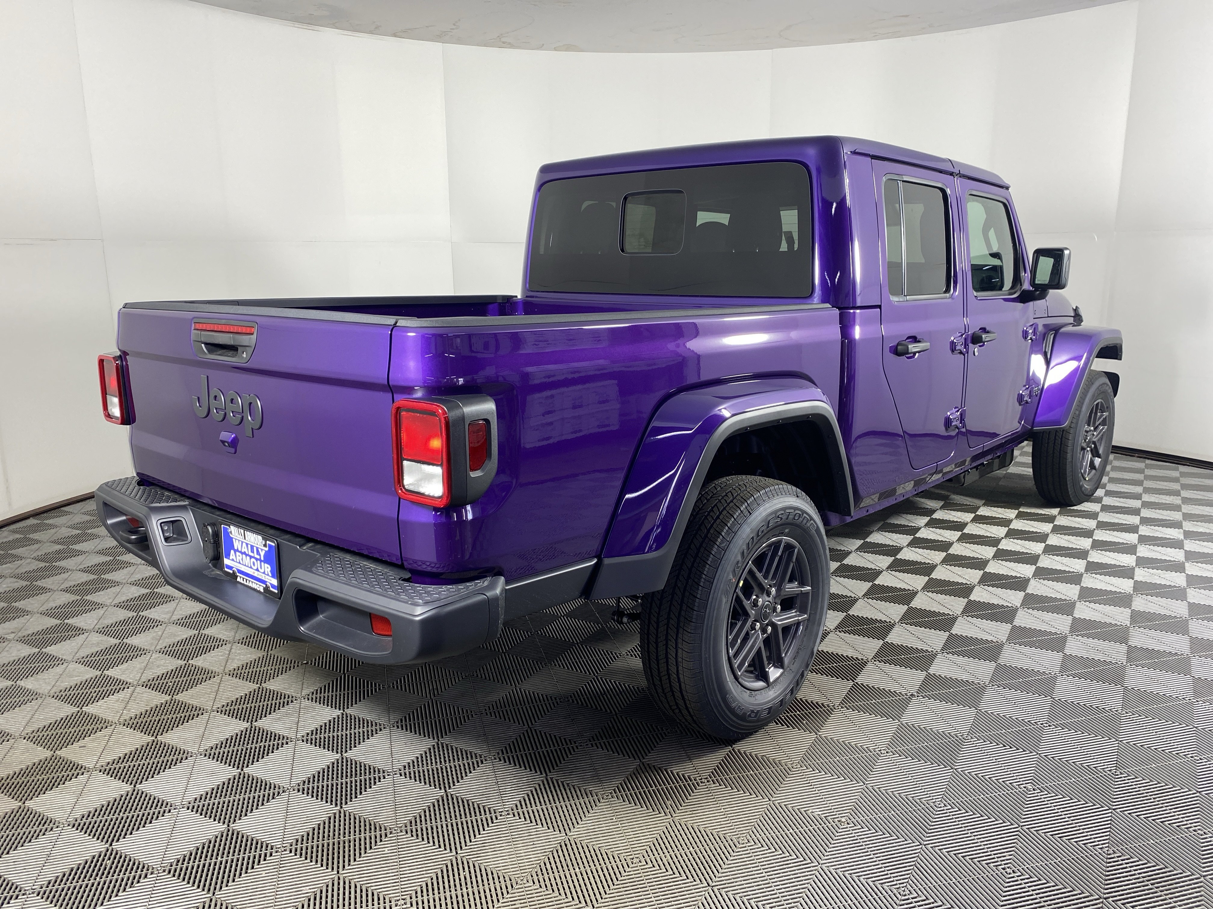 New 2026 Jeep Gladiator Sport AWD/4WD image 6