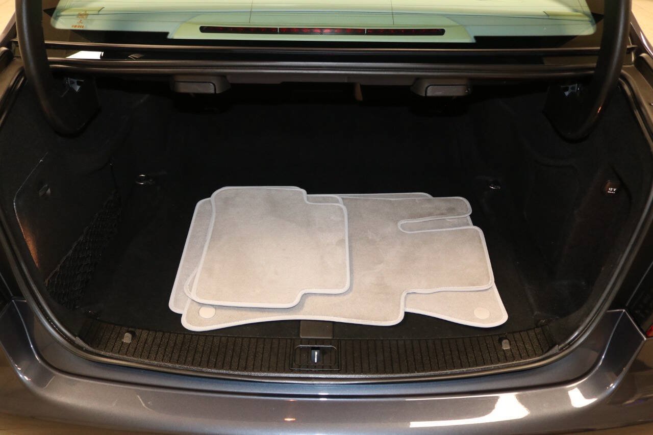 Used 2015 Mercedes-Benz E 350 Sedan image 97
