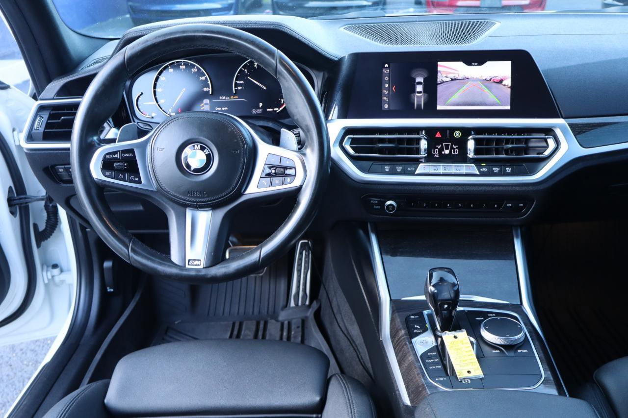 Used 2019 BMW 330i Sedan w/ M Sport Package RWD image 17