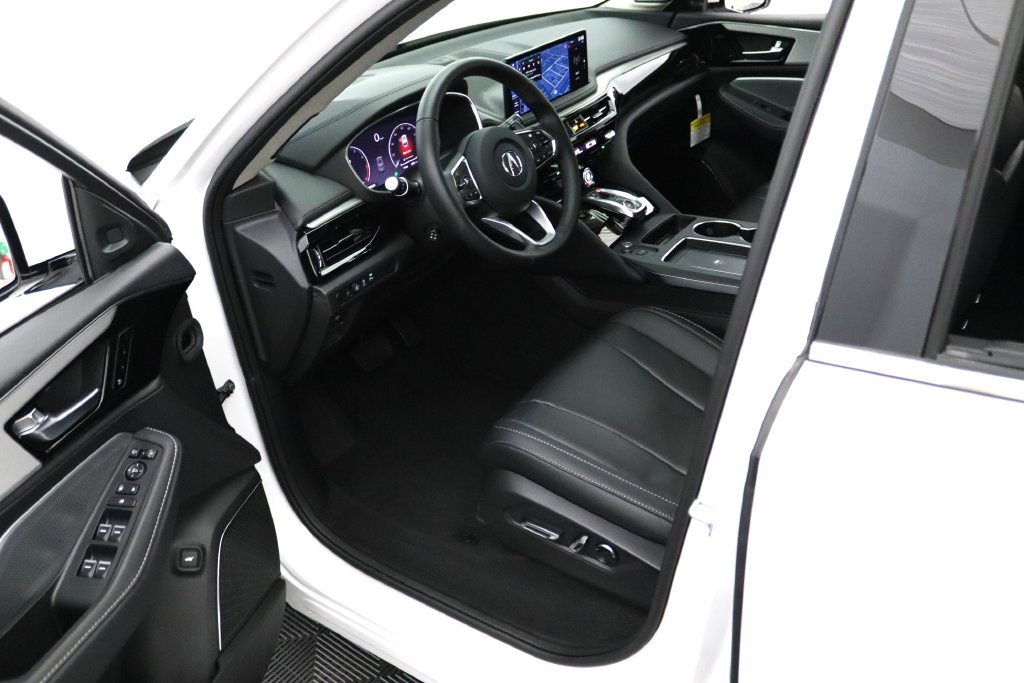 Certified 2026 Acura MDX w/ Technology Package AWD/4WD image 17