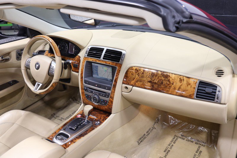 Used 2007 Jaguar XK Convertible RWD image 40