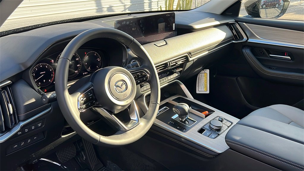 Used 2025 MAZDA CX-70 3.3 Turbo w/ Premium Package image 18