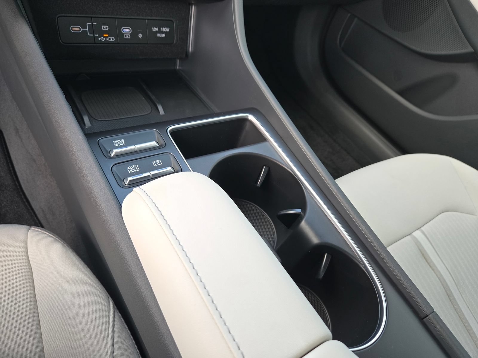 New 2026 Hyundai Sonata SEL FWD image 14