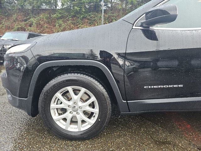 Used 2017 Jeep Cherokee Latitude w/ Comfort & Sound Group image 27