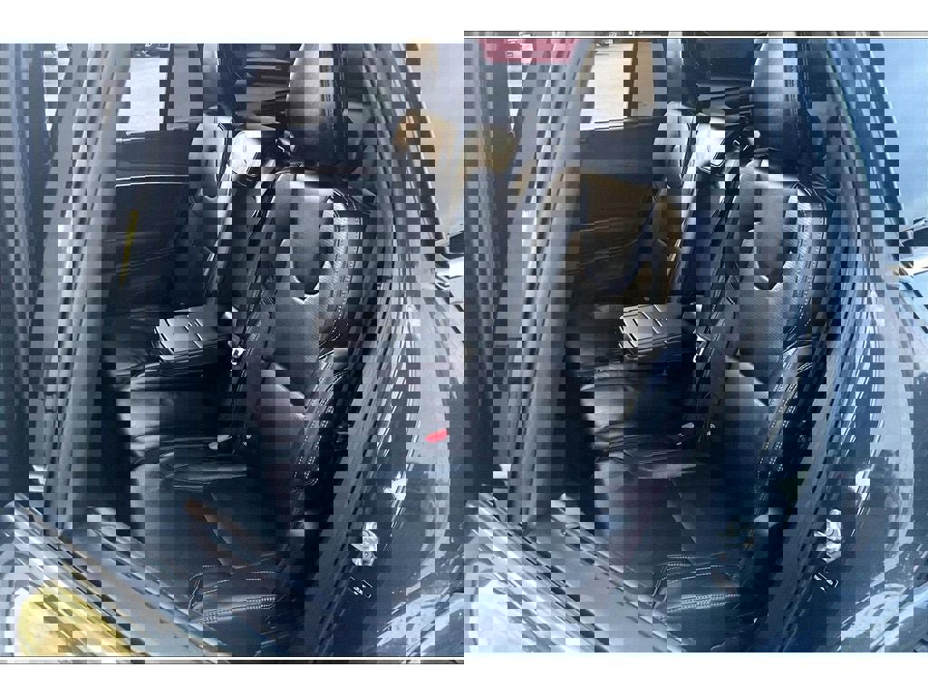 Used 2017 Volvo XC90 T6 Inscription w/ Vision Package image 28