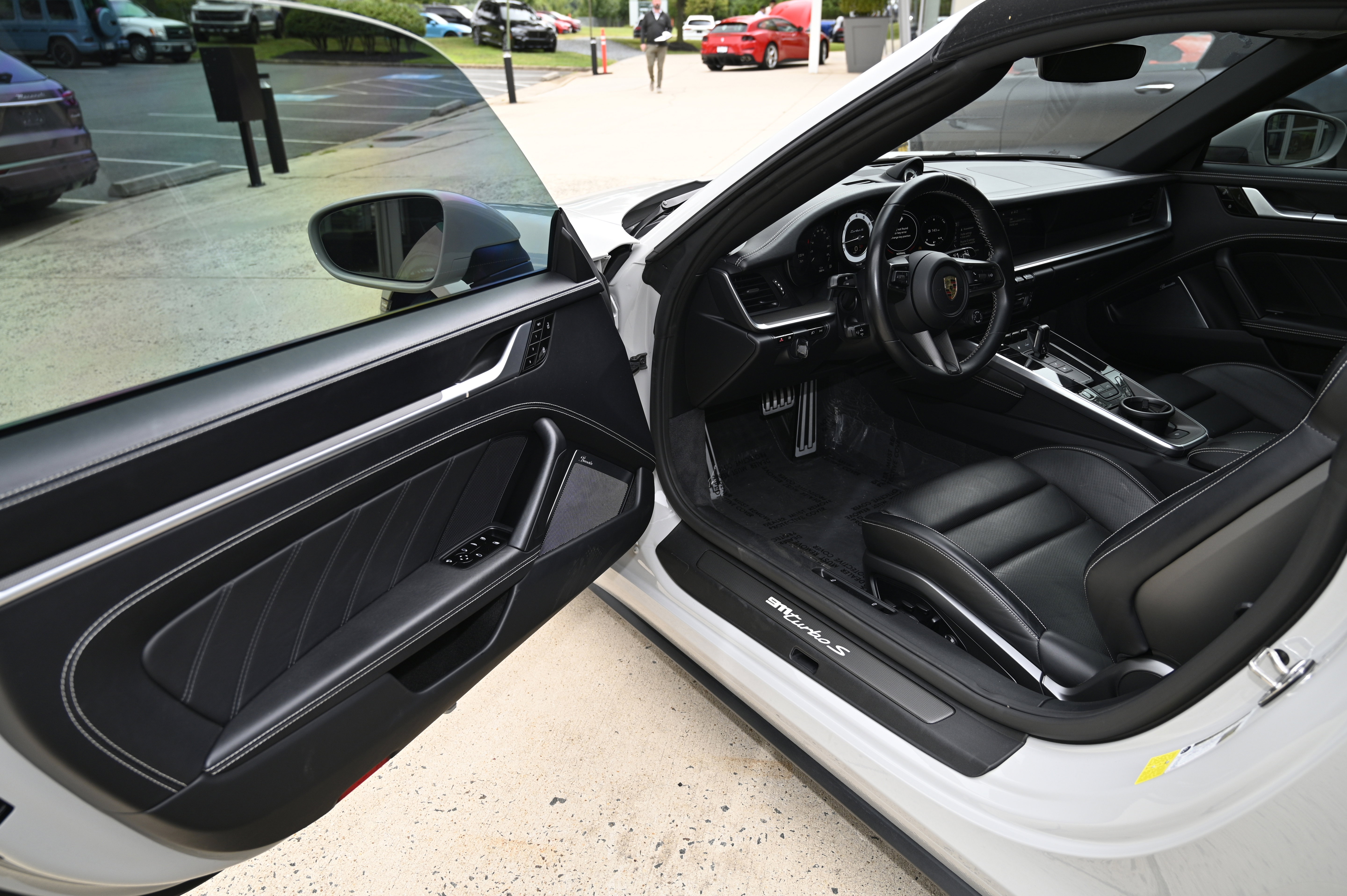 Used 2021 Porsche 911 Turbo S image 15