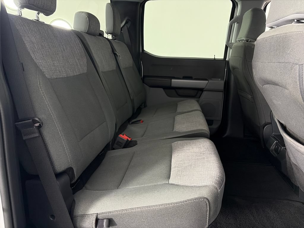 Certified 2025 Ford F250 XLT AWD/4WD image 28
