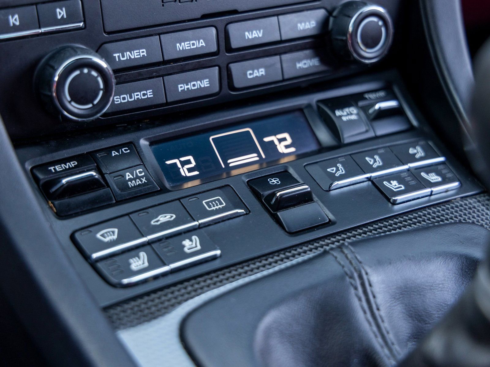 Certified 2018 Porsche 911 Targa 4 GTS image 39