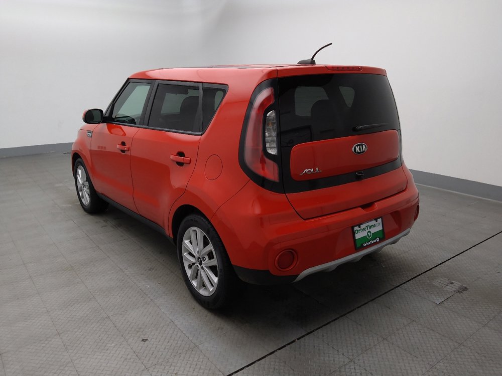 Used 2019 Kia Soul + image 5