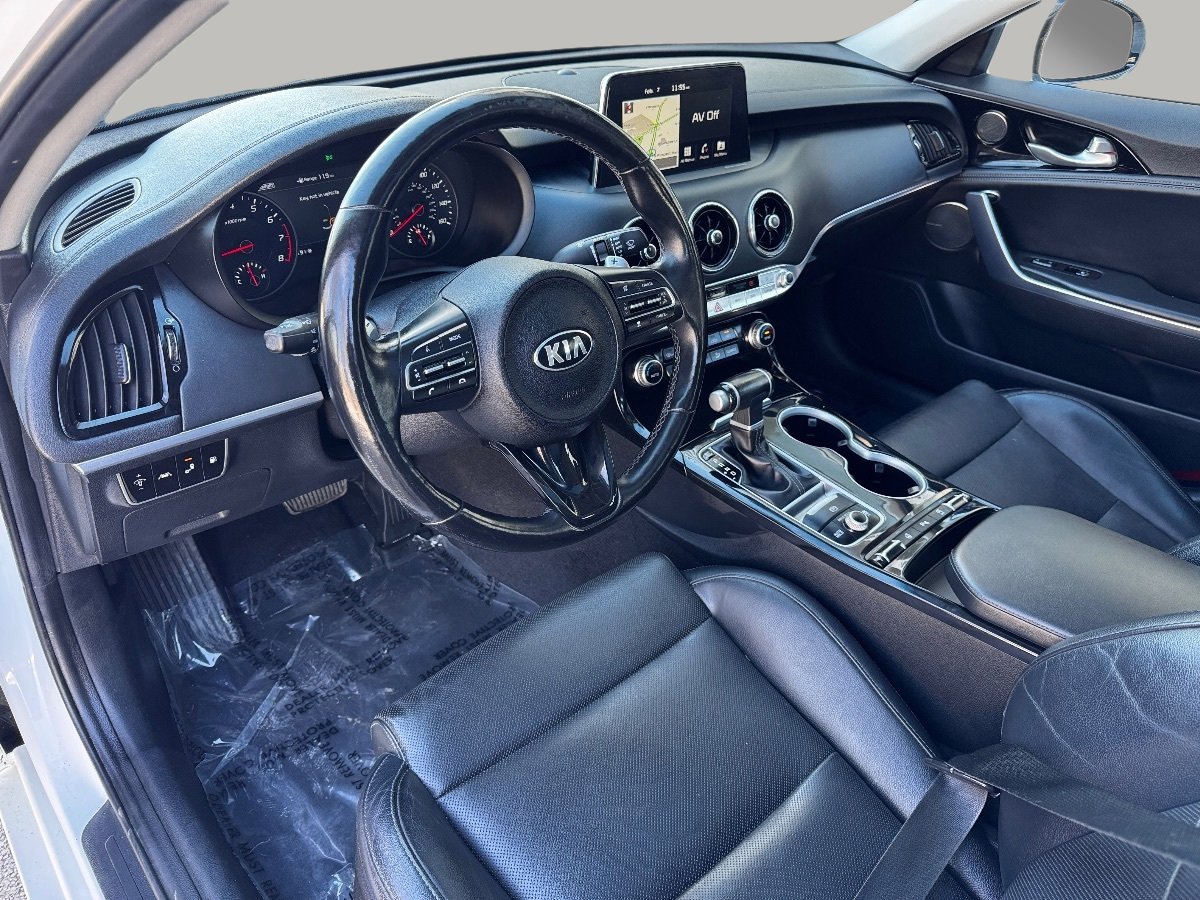 Used 2018 Kia Stinger Premium image 15