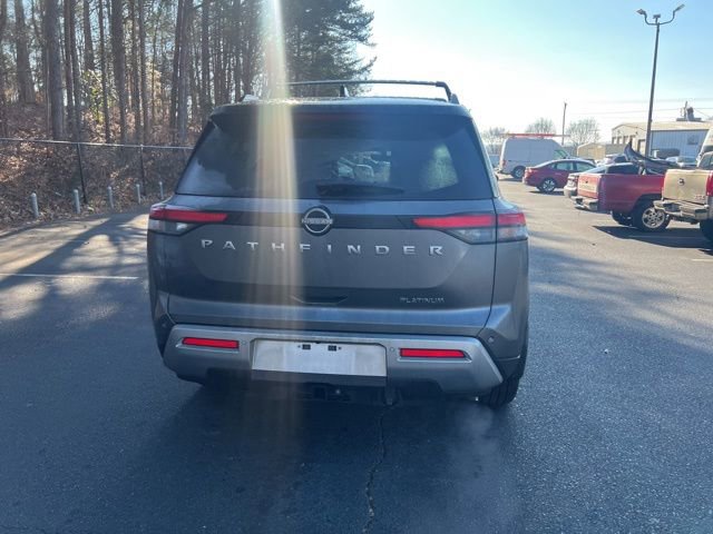 Used 2025 Nissan Pathfinder Platinum image 6