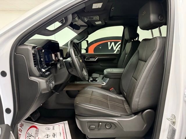Used 2025 Chevrolet Silverado 2500 High Country w/ Technology Package image 11