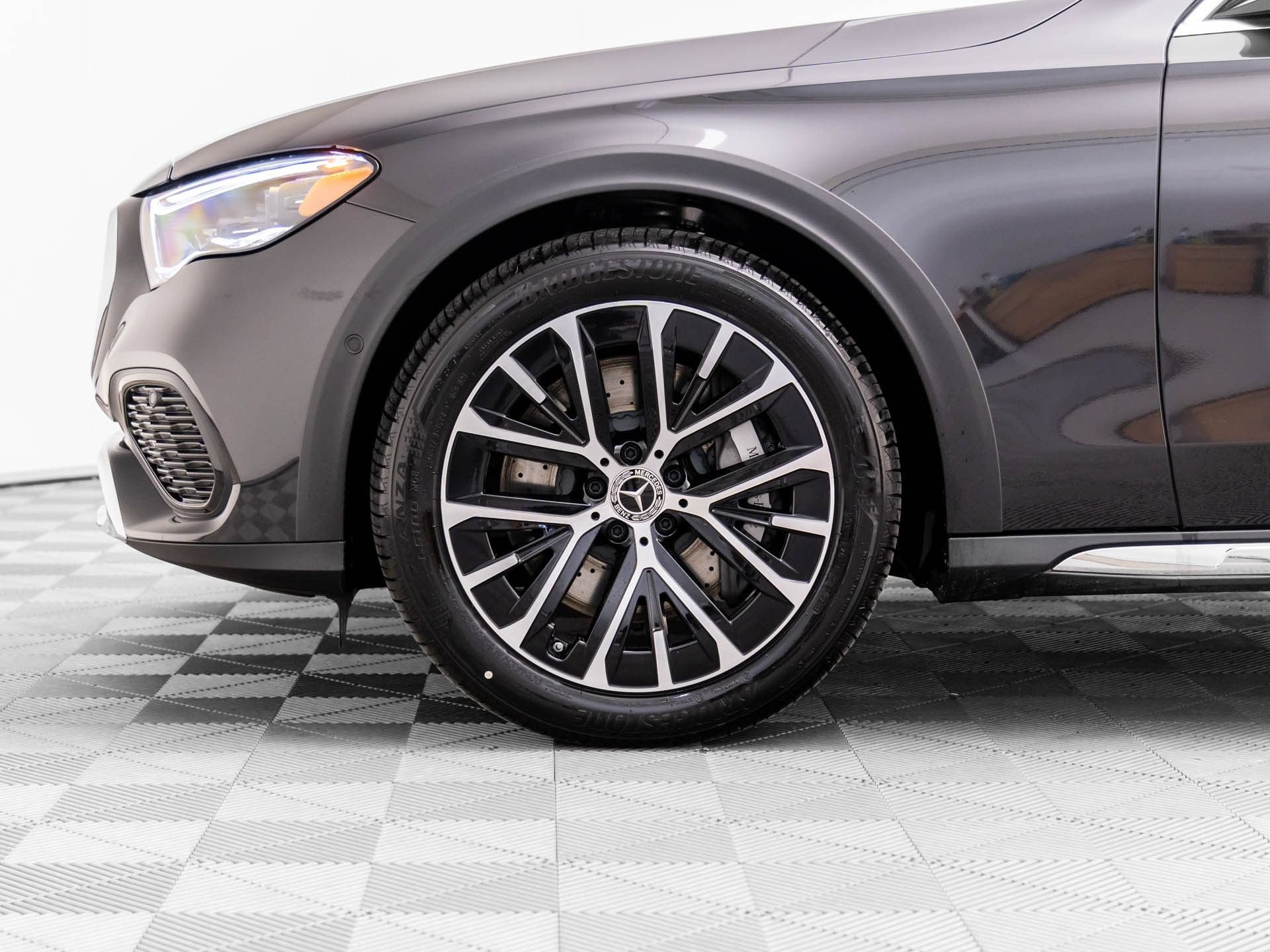 Certified 2025 Mercedes-Benz E 450 4MATIC All-Terrain Wagon image 34