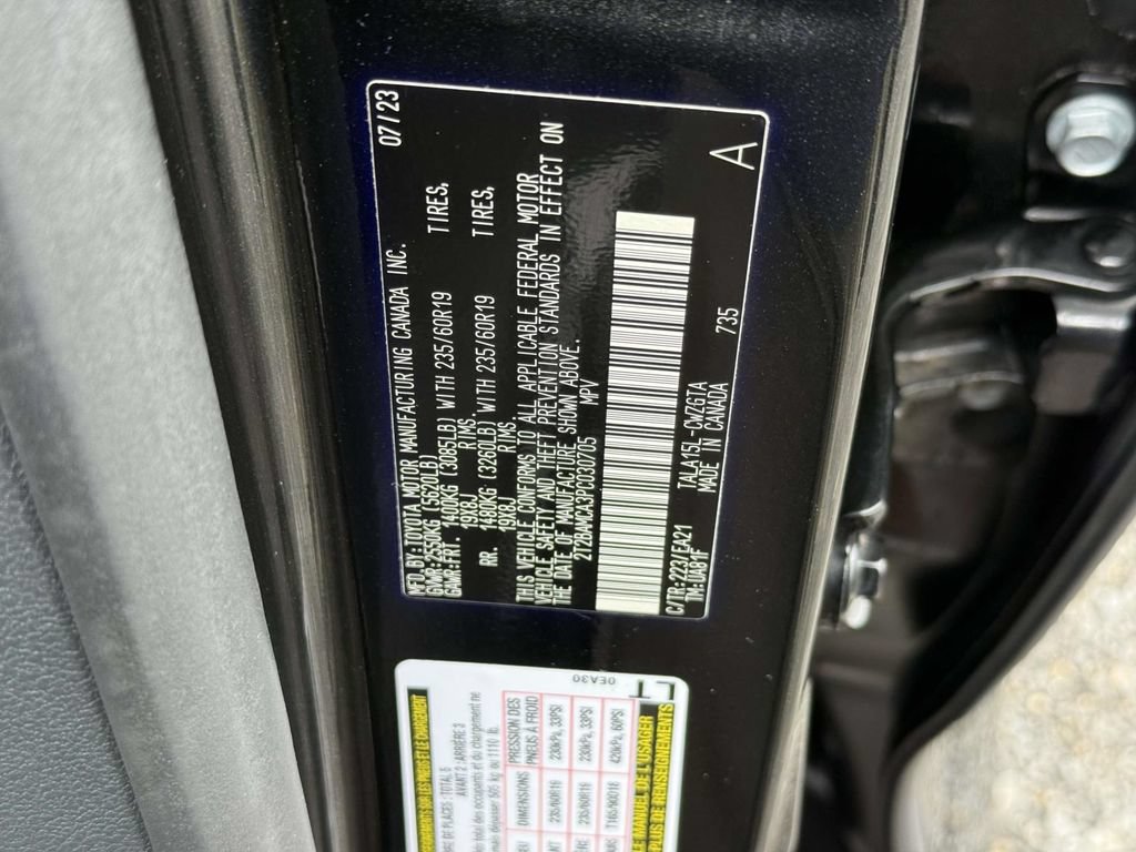 Used 2023 Lexus RX 350 Premium w/ Accessory Package AWD/4WD image 31