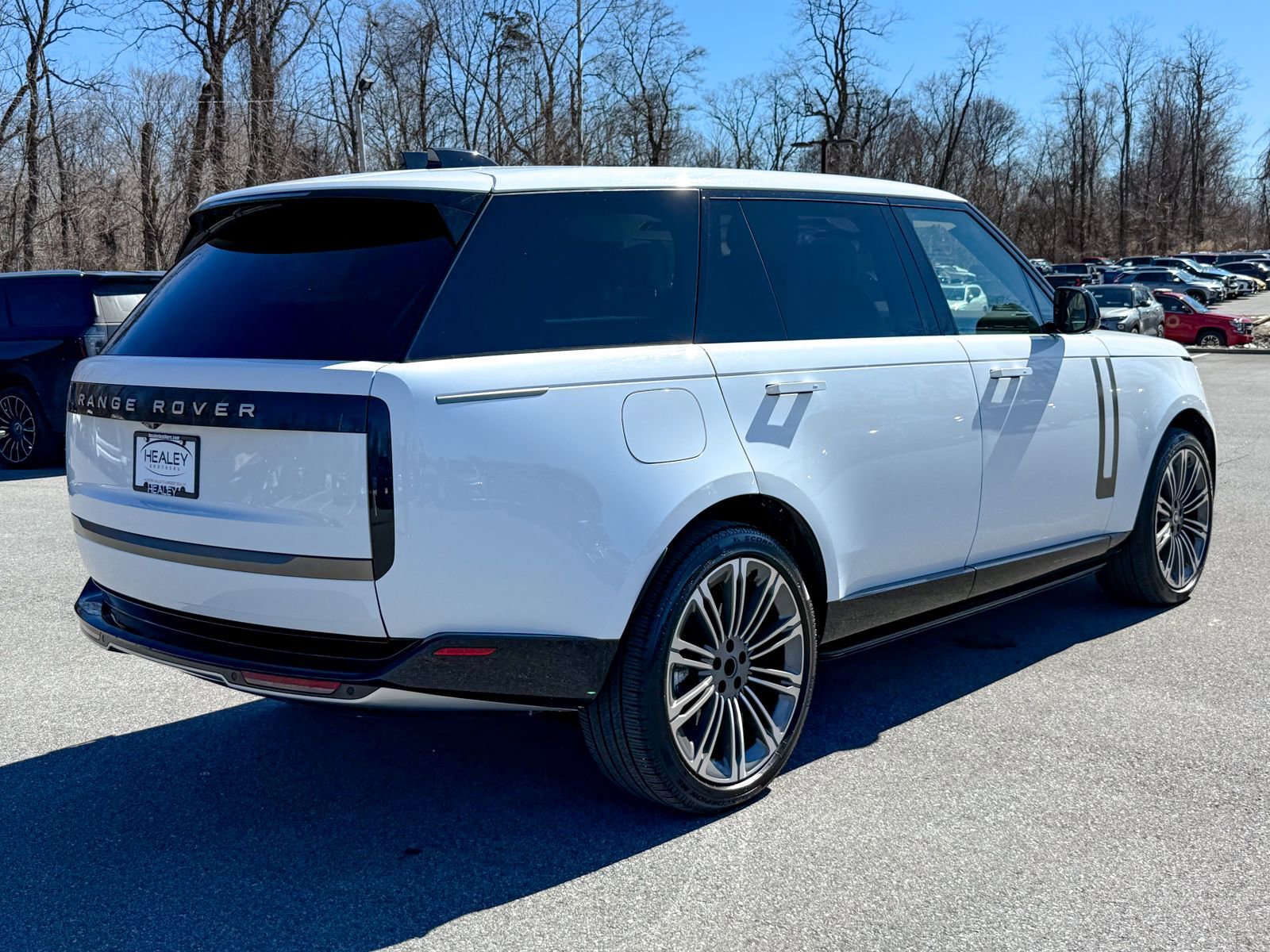 Used 2025 Land Rover Range Rover Long Wheelbase SE AWD/4WD image 7