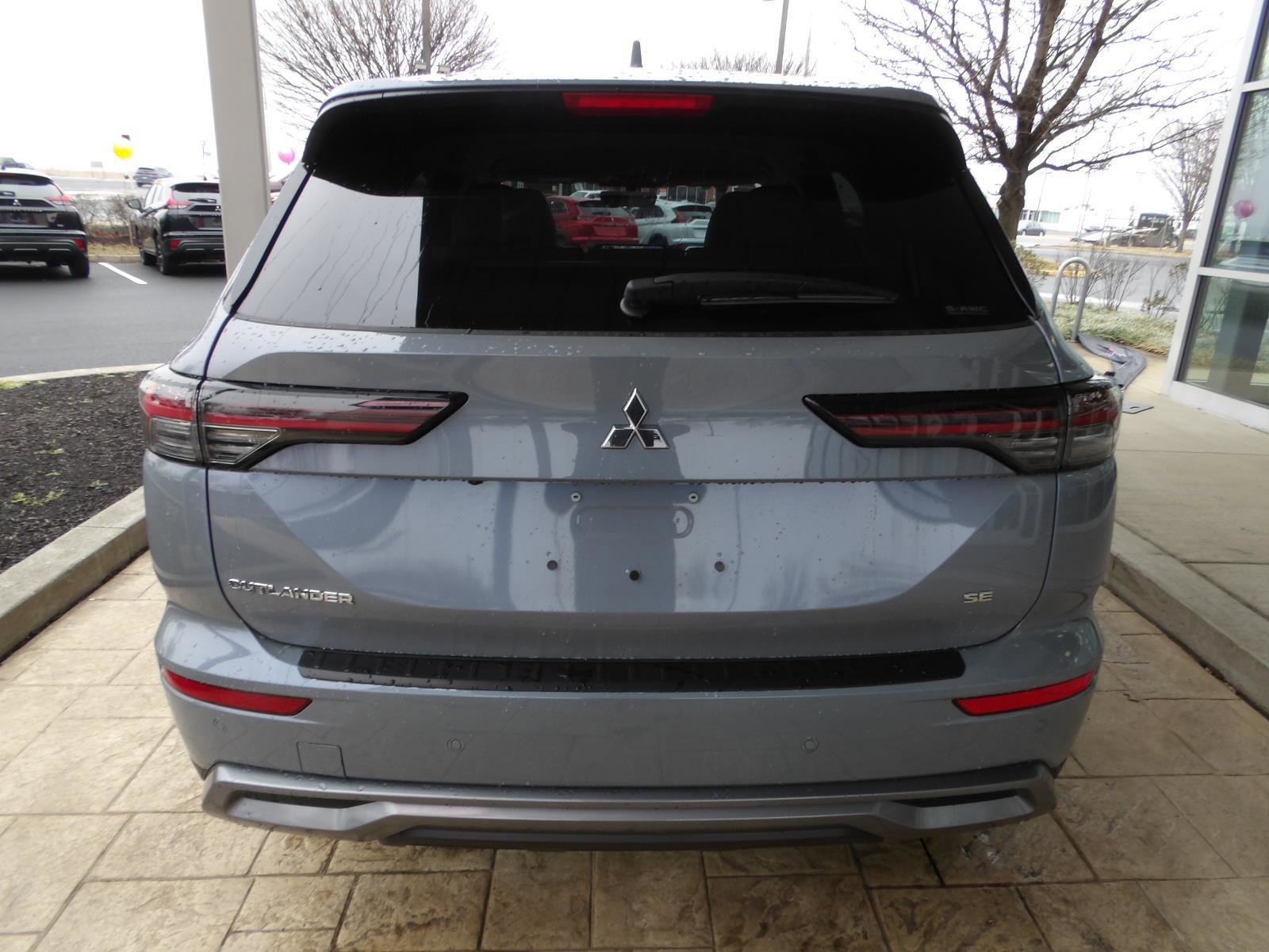 New 2026 Mitsubishi Outlander SE AWD/4WD image 6