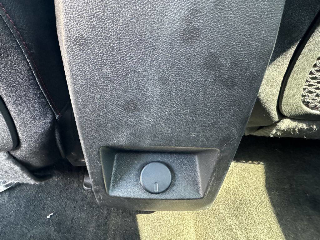 Used 2017 Chevrolet Equinox LT w/ Convenience Package image 7