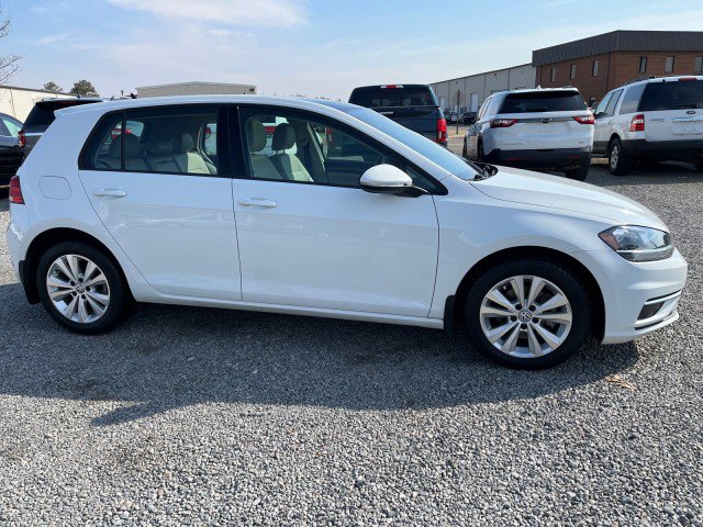 Used 2018 Volkswagen Golf SE image 5