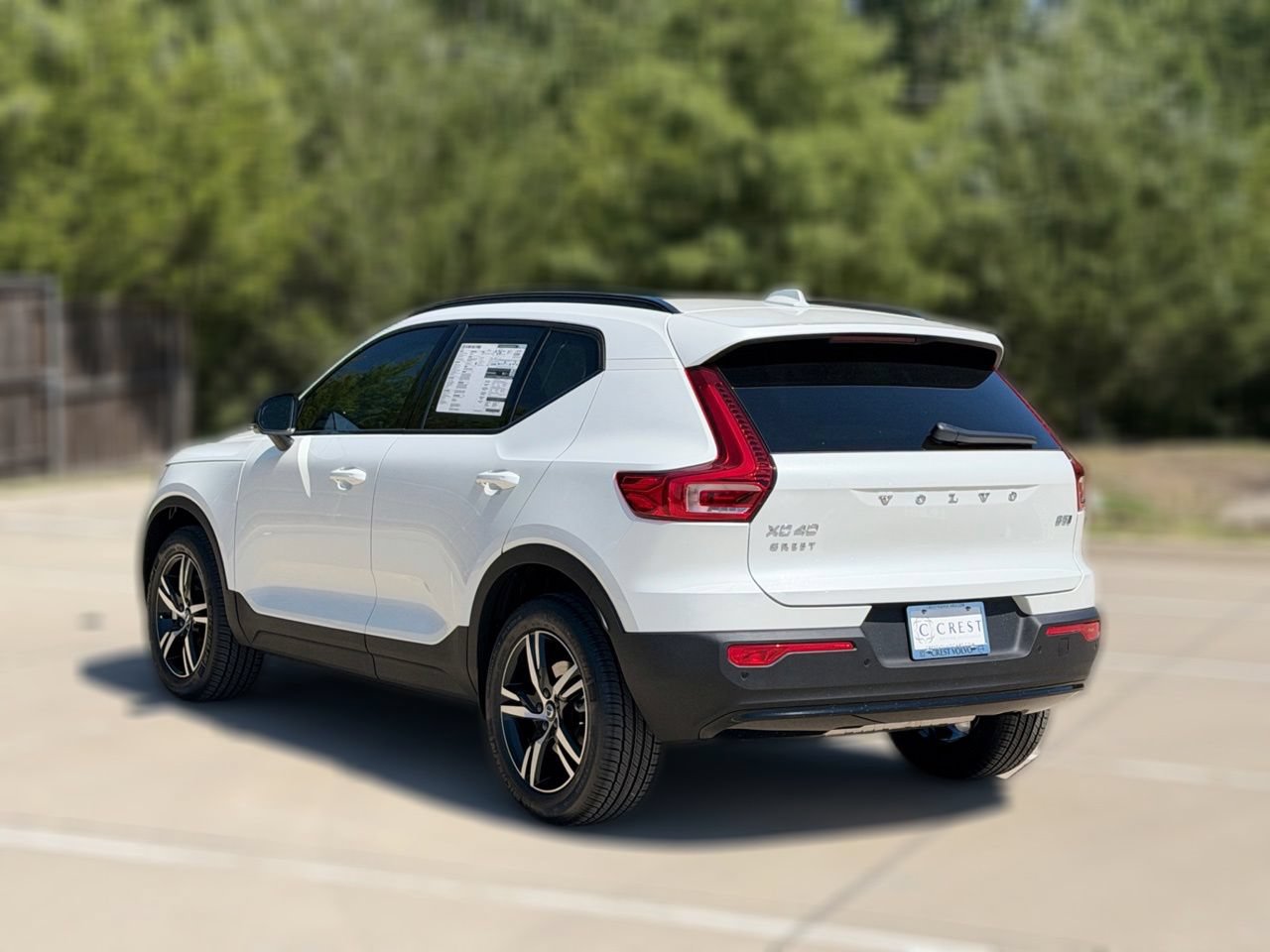 New 2026 Volvo XC40 B5 Core w/ Protection Package Premier AWD/4WD image 5