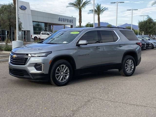 Used 2023 Chevrolet Traverse LT image 2