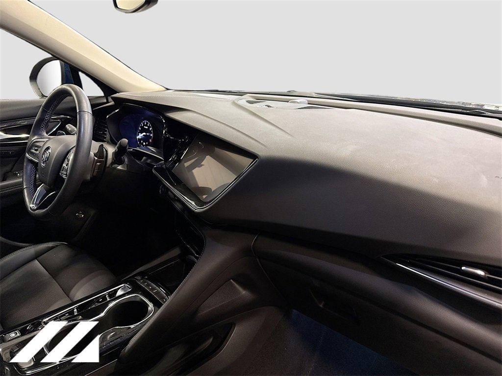 Used 2023 Buick Envision Essence image 30