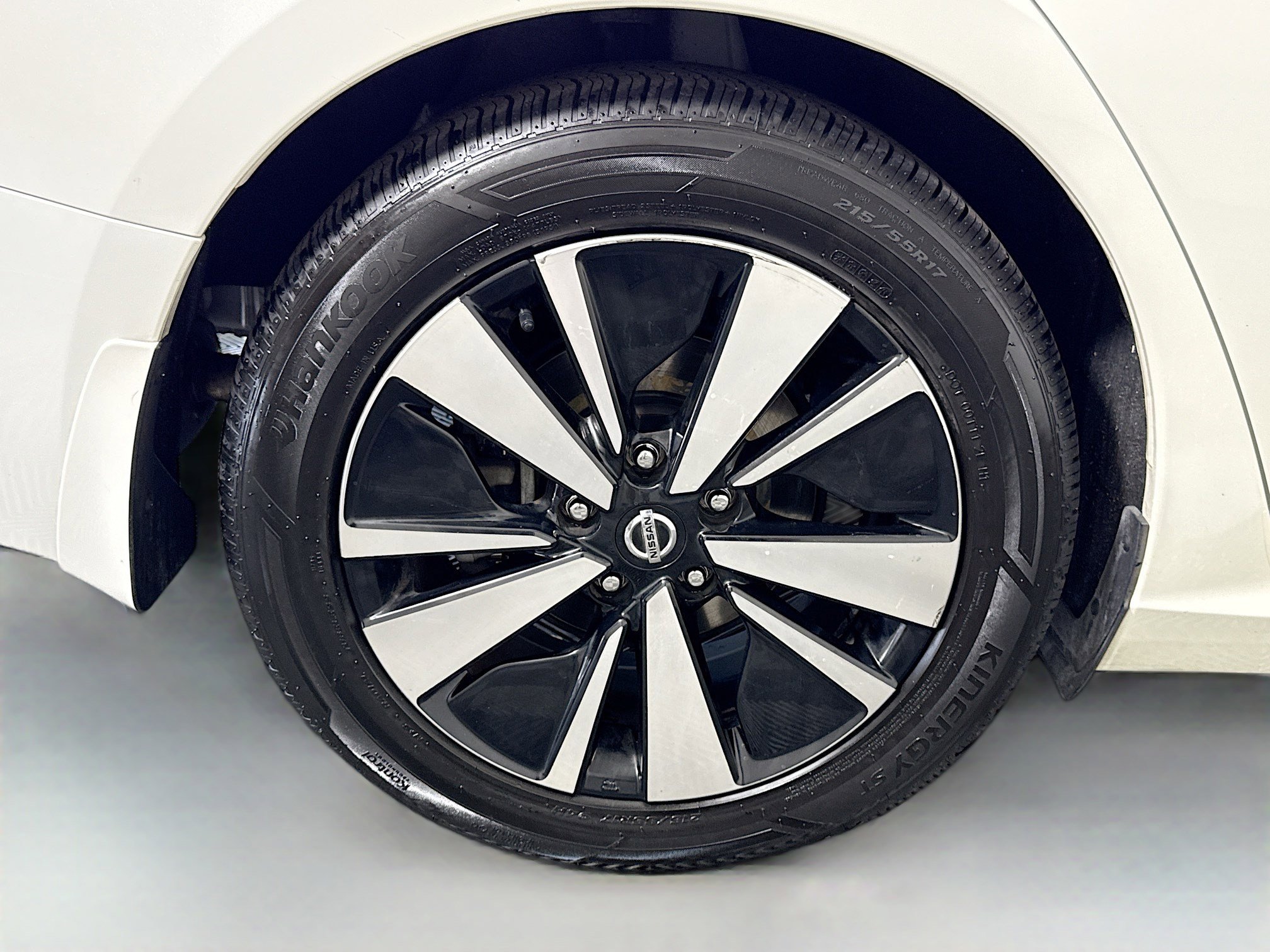Used 2019 Nissan Altima 2.5 SL FWD image 33