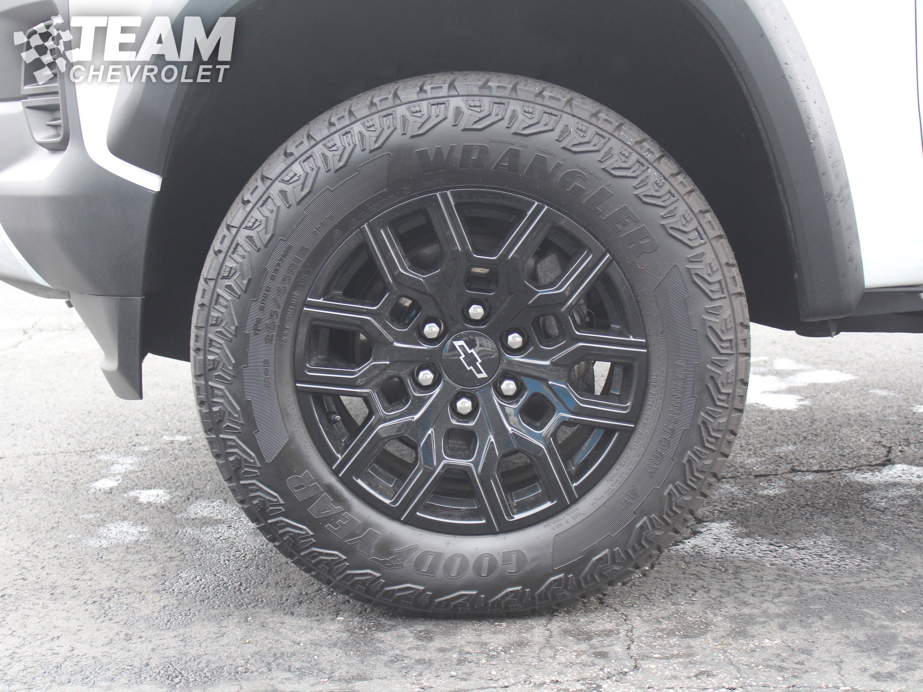 Certified 2024 Chevrolet Colorado Trail Boss w/ Technology Package image 30