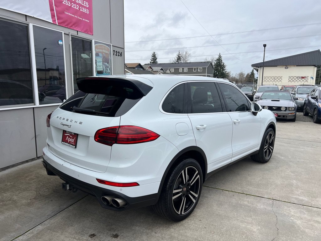 Used 2015 Porsche Cayenne S AWD/4WD image 6
