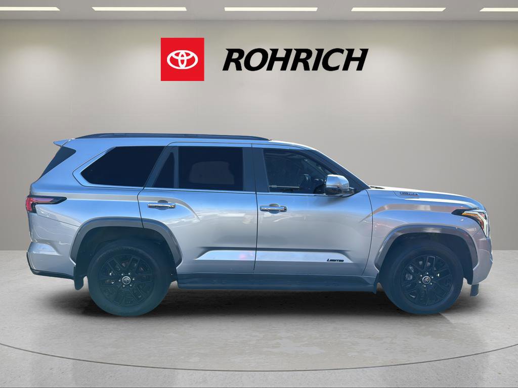 Used 2023 Toyota Sequoia Limited image 4