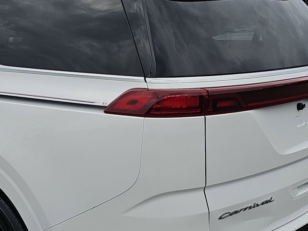 Used 2022 Kia Carnival SX FWD image 39