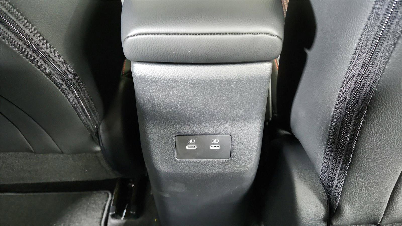 New 2026 Nissan Kicks SR w/ Cold Weather Package image 30