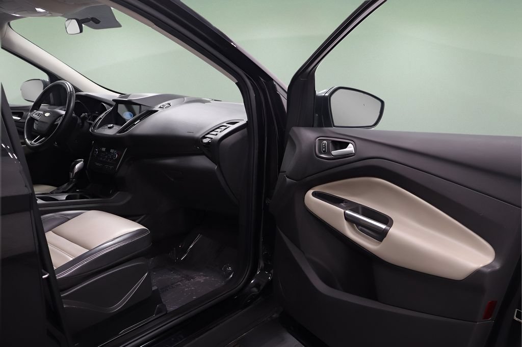 Used 2019 Ford Escape SEL AWD/4WD image 20