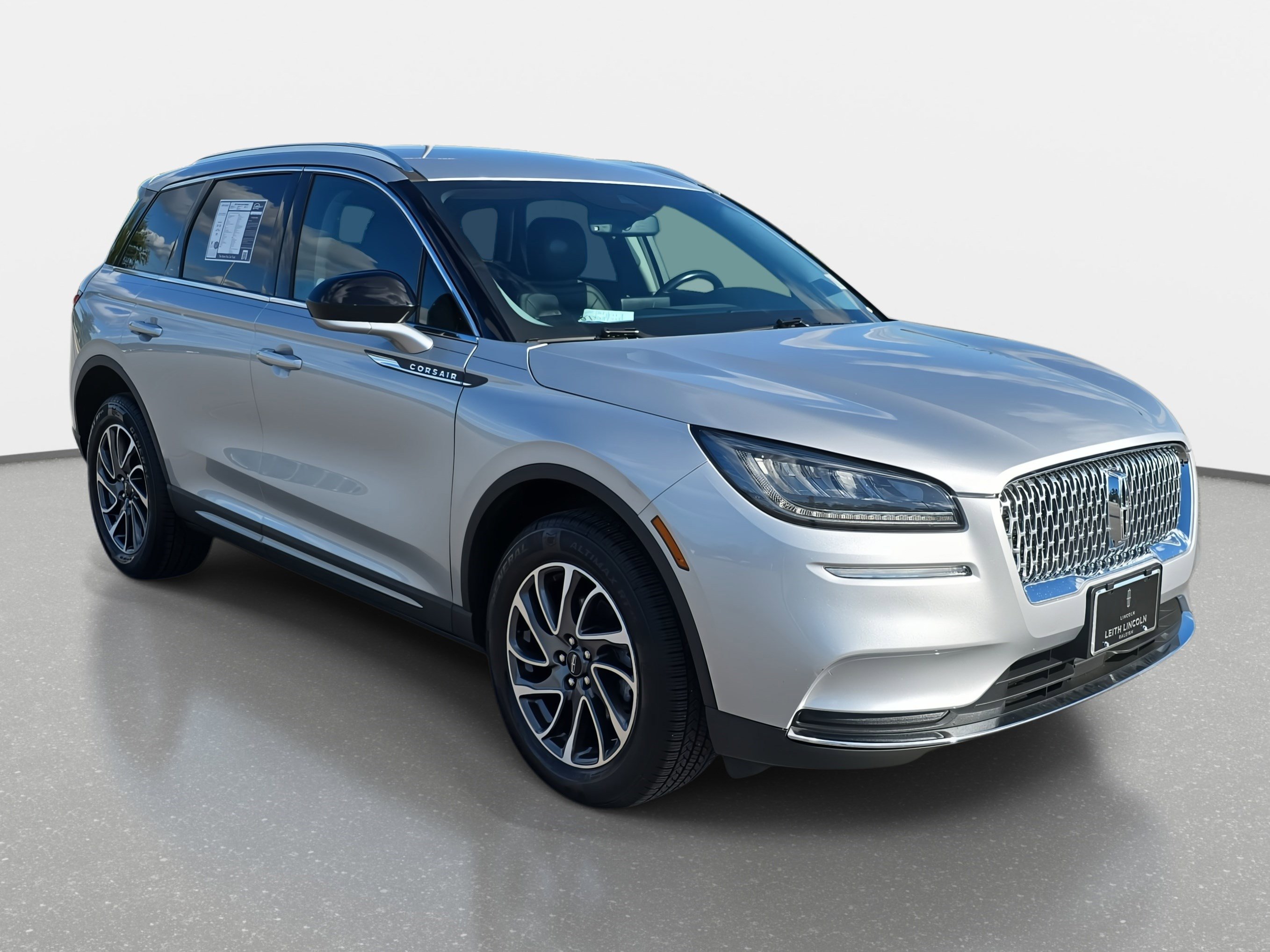 Used 2020 Lincoln Corsair AWD w/ Equipment Group 101A image 3