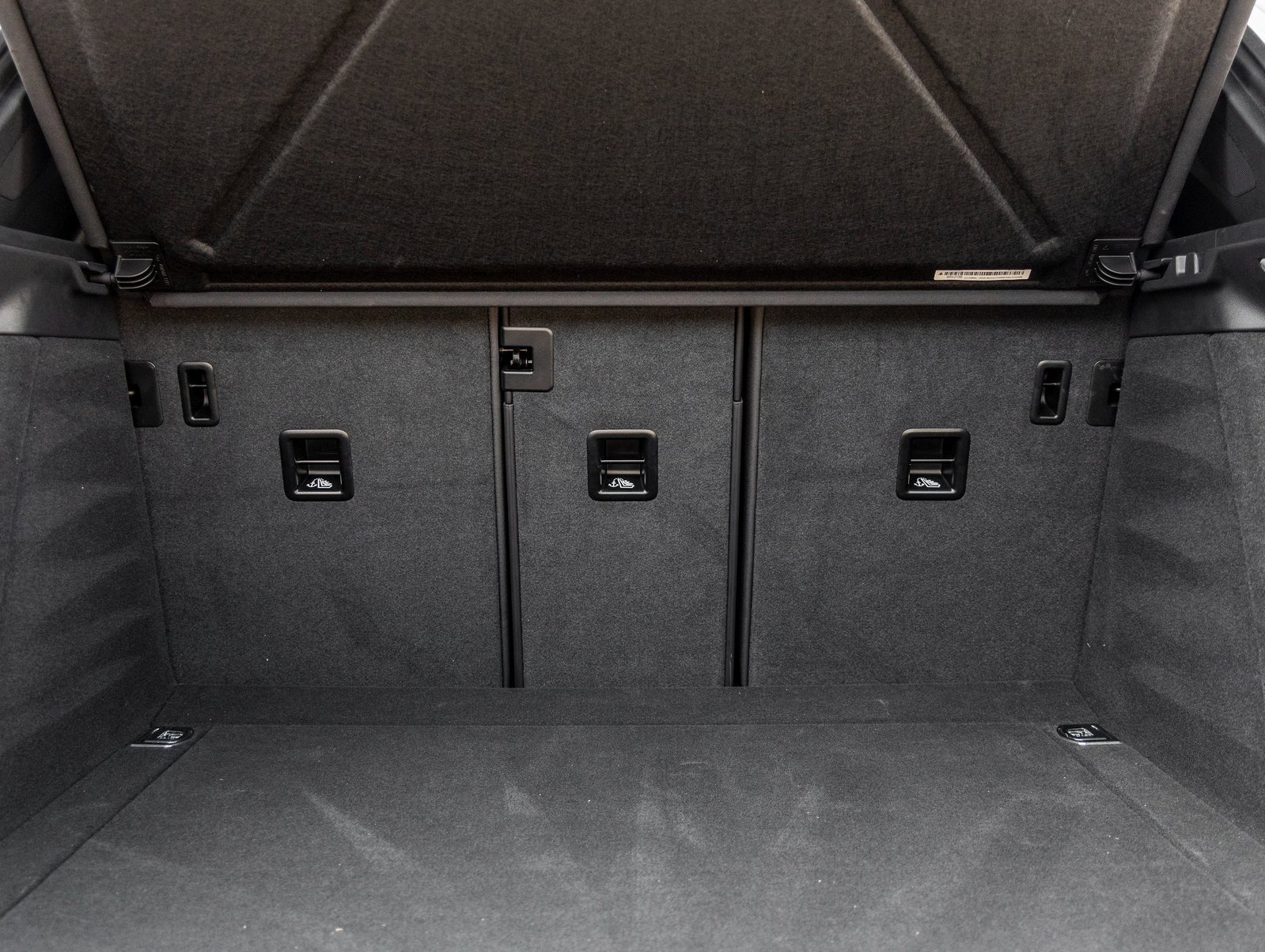 Used 2023 Porsche Macan GTS image 35