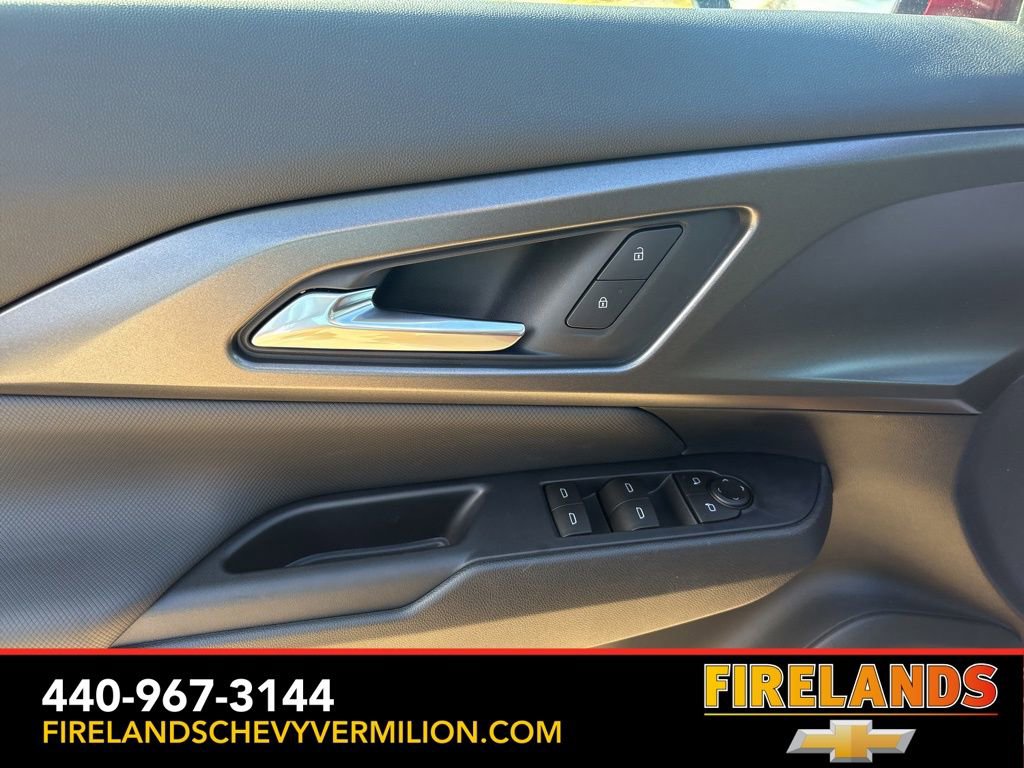 New 2026 Chevrolet Equinox EV LT image 13