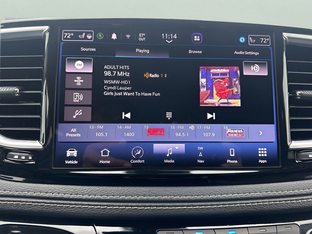 Used 2022 Chrysler Pacifica Limited image 19