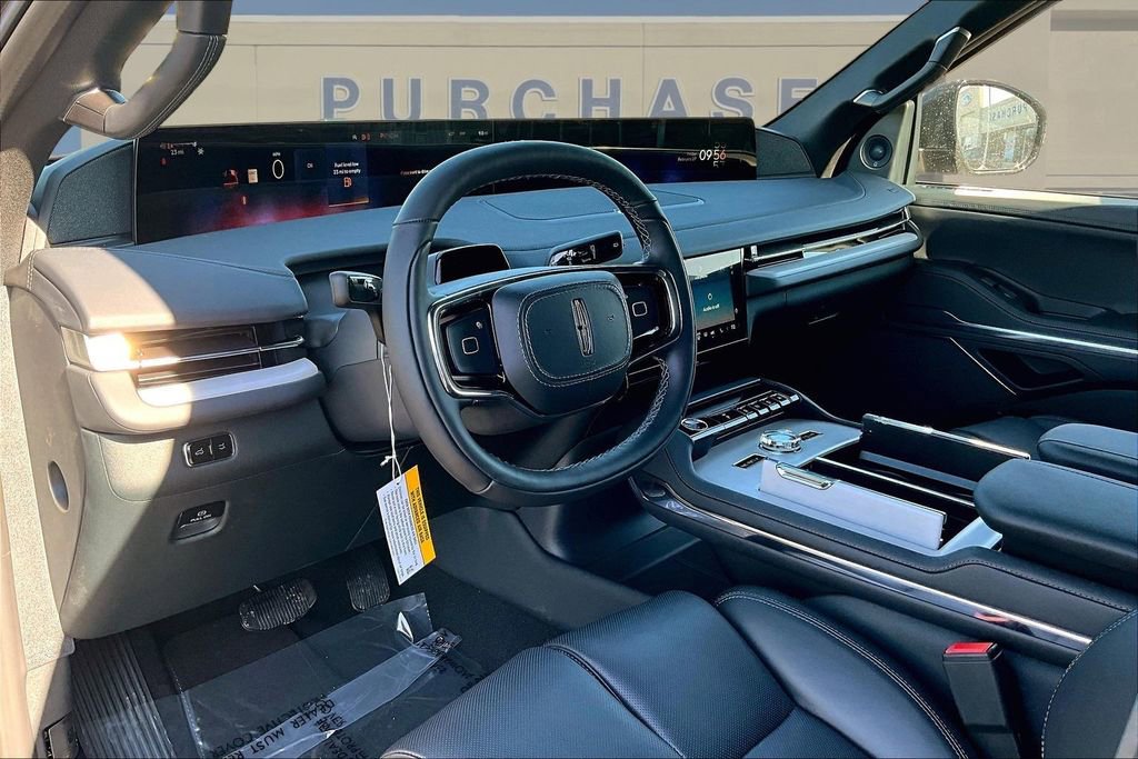 New 2026 Lincoln Navigator Reserve w/ Jet Appearance Package image 7