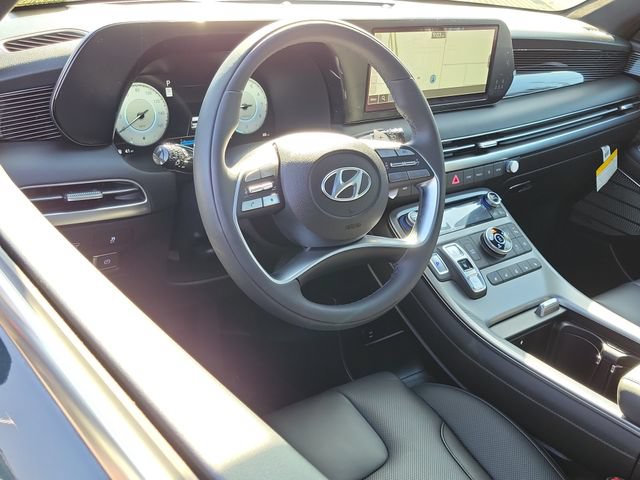 New 2025 Hyundai Palisade Calligraphy AWD/4WD image 3