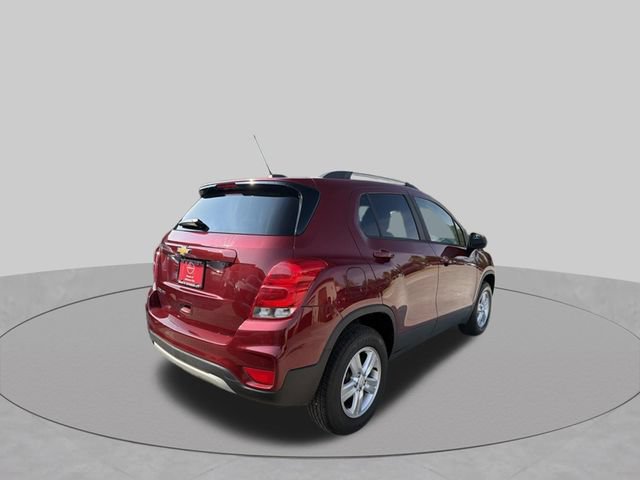 Used 2022 Chevrolet Trax LT w/ Driver Confidence Package AWD/4WD image 3
